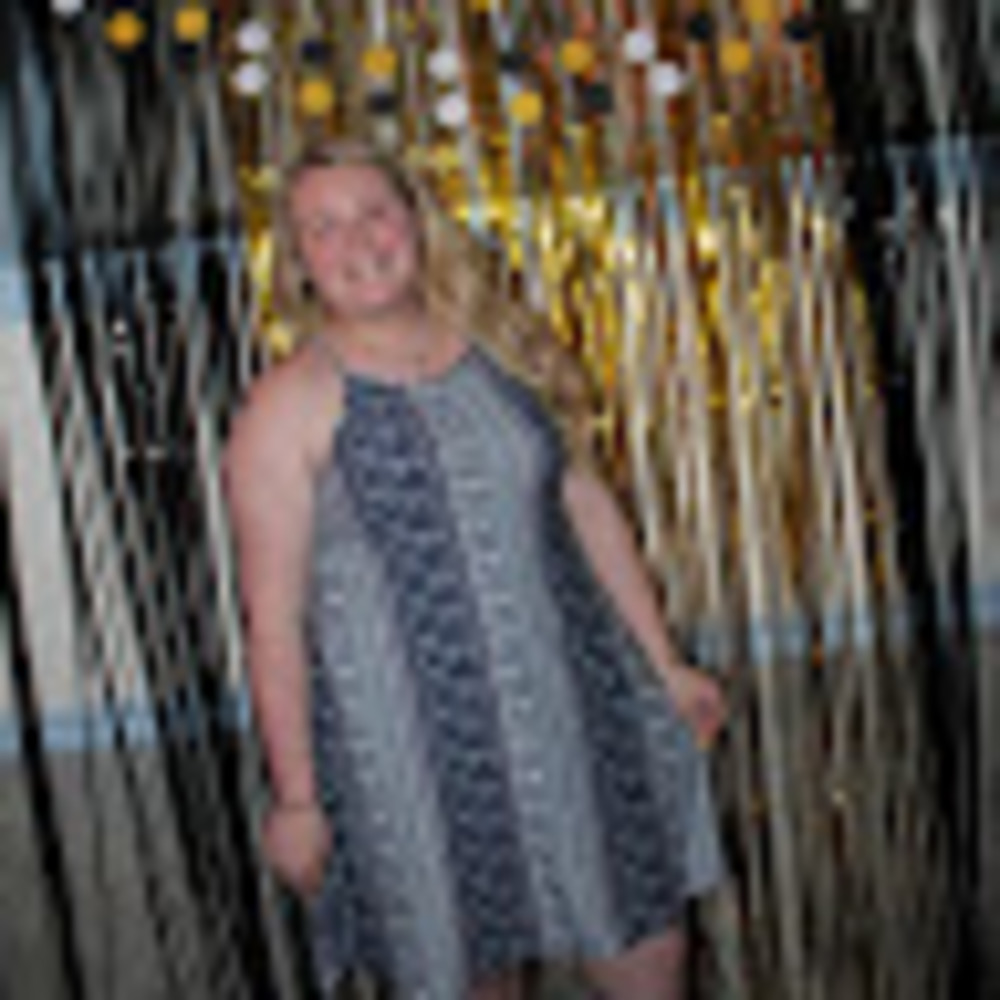 Meet your Posher, Elizabeth